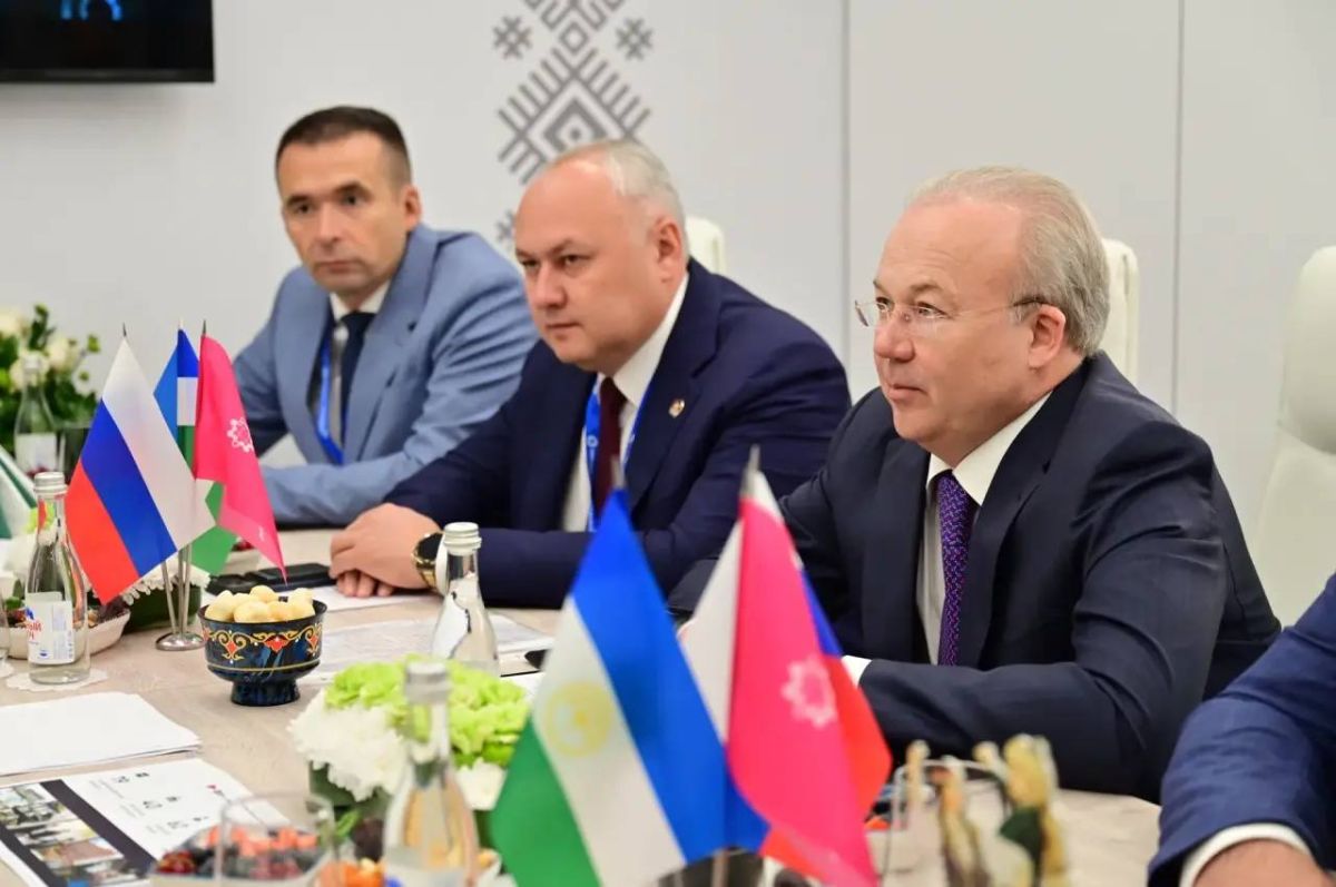 Андрей Назаров поделился подробностями встречи с директором Фонда развития промышленности России Романом Петруцей на полях «Иннопрома-2026» в Екатеринбурге Андрей Назаров поделился подробностями встречи с директором Фонда развития промышленности России Романом Петруцей на полях «Иннопрома-2026» в Екатеринбурге