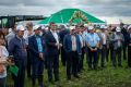В этом году страда началась на полторы-две недели раньше: уже 6 июля комбайны вышли на уборку озимого рапса — культуры, которая ранее не выращивалась в таком объёме