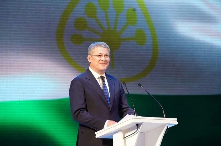 Радий Хабиров поднялся на три позиции в рейтинге глав субъектов России
