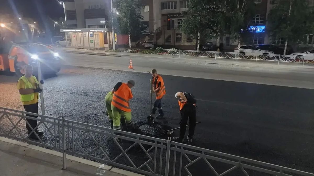 Пока город спал. Дорожники «Дортрансстроя» завершили ремонт дорожного покрытия по ул. Заки Валиди Для этого перекрывалась половина проезжей части ул. Заки Валиди (на участке от ул. Воровского до ул. Карла Маркса) в ночное... Пока город спал. Дорожники «Дортрансстроя» завершили ремонт дорожного покрытия по ул. Заки Валиди Для этого перекрывалась половина проезжей части ул. Заки Валиди (на участке от ул. Воровского до ул. Карла Маркса) в ночное...
