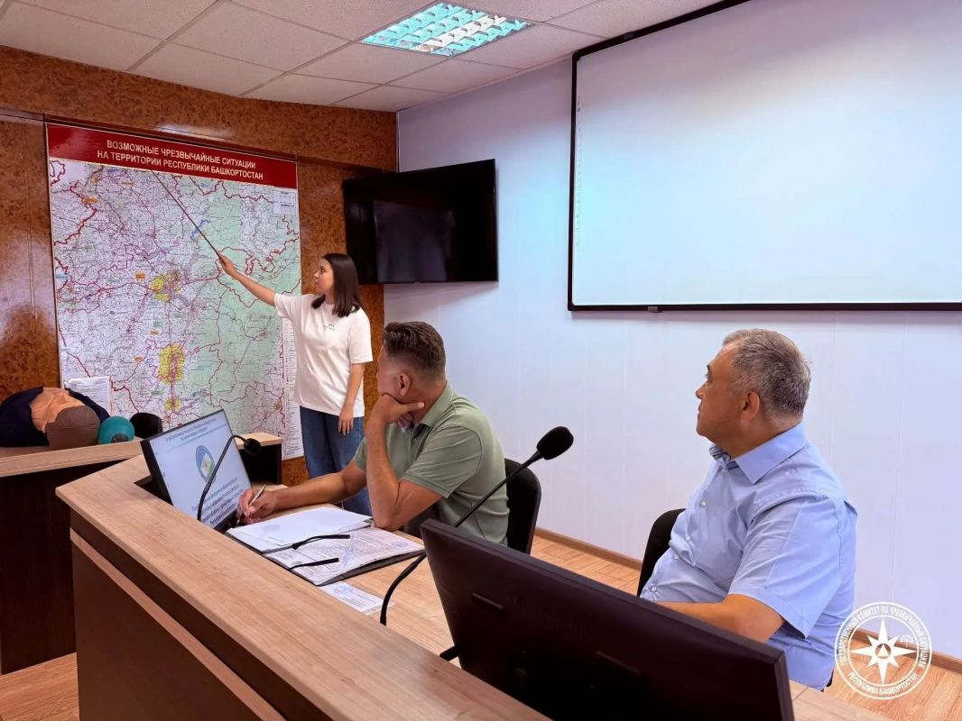В Учебно-методическом центре Госкомитета РБ по ЧС завершилось обучение будущих диспетчеров Центра обработки вызовов Системы-112 В Учебно-методическом центре Госкомитета РБ по ЧС завершилось обучение будущих диспетчеров Центра обработки вызовов Системы-112