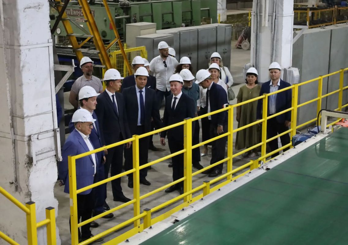 На Стерлитамакском фиброцементном заводе открылась новая производственная линия На Стерлитамакском фиброцементном заводе открылась новая производственная линия
