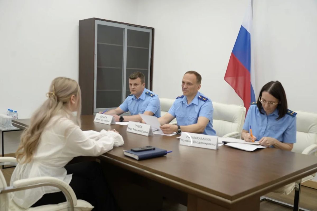Прокурор Республики Башкортостан Иван Грибов провел прием граждан в Уфе Прокурор Республики Башкортостан Иван Грибов провел прием граждан в Уфе