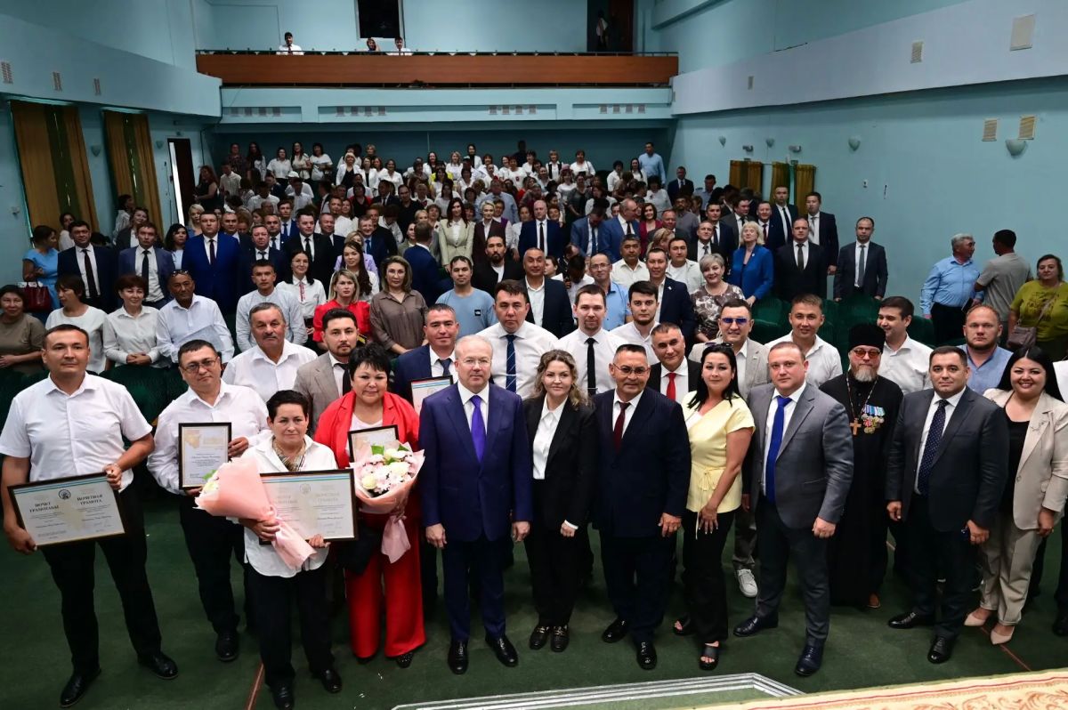 В Абзелиловском районе состоялось выездное заседание Правительства Республики Башкортостан под руководством Премьер-министра Правительства республики Андрея Геннадьевича Назарова и встреча с предпринимательским сообществом В Абзелиловском районе состоялось выездное заседание Правительства Республики Башкортостан под руководством Премьер-министра Правительства республики Андрея Геннадьевича Назарова и встреча с предпринимательским сообществом