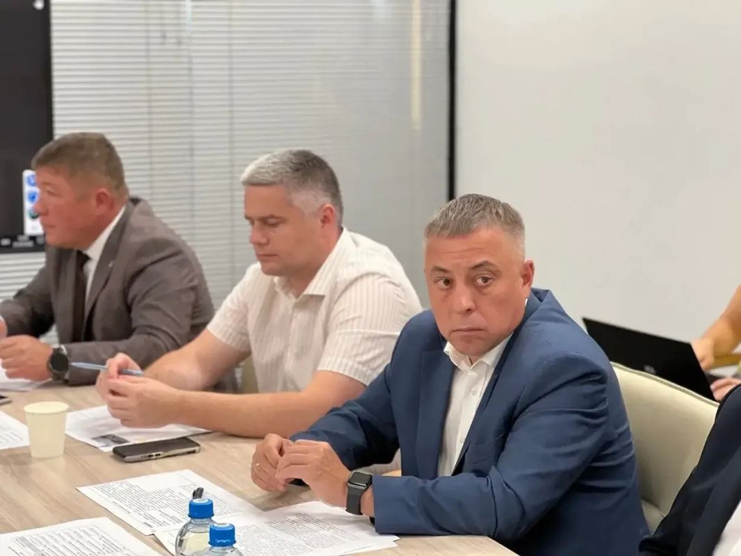 Рустам Шарипов: Всегда считал и считаю: основа качественного управления – это обратная связь и живой диалог Рустам Шарипов: Всегда считал и считаю: основа качественного управления – это обратная связь и живой диалог