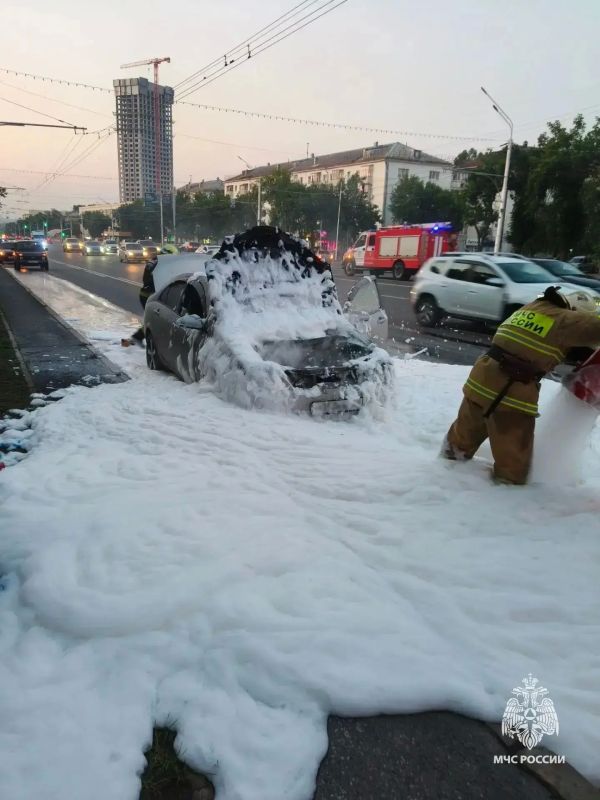Огонь на колесах: два автопожара за одни сутки! Огонь на колесах: два автопожара за одни сутки!