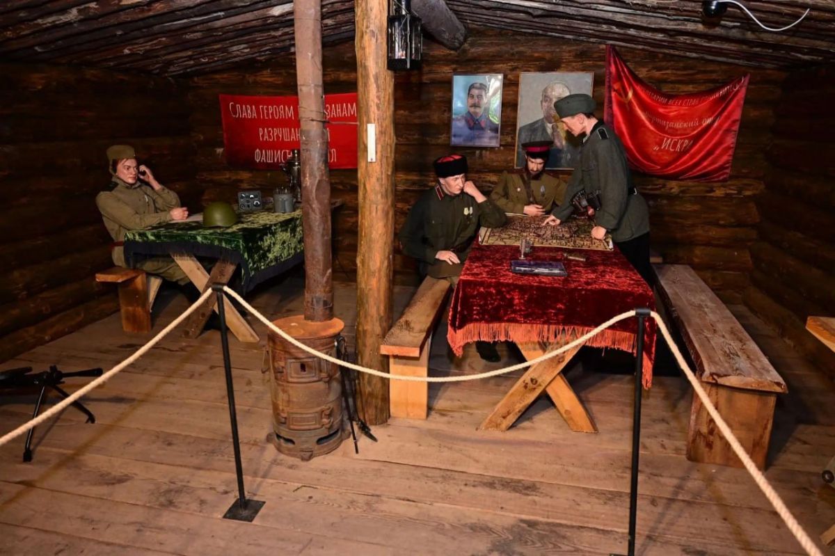 Парк «Патриот» — уникальное место, куда можно приехать всей семьей и посмотреть масштабную экспозицию, в нем проходят сборы и соревнования для активной молодежи Парк «Патриот» — уникальное место, куда можно приехать всей семьей и посмотреть масштабную экспозицию, в нем проходят сборы и соревнования для активной молодежи