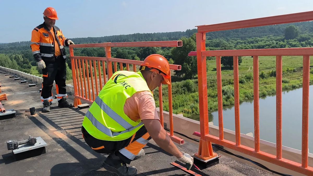 В Башкортостане общественники проверили ход работ на мосту через реку Белую на дороге Дюртюли — Нефтекамск В Башкортостане общественники проверили ход работ на мосту через реку Белую на дороге Дюртюли — Нефтекамск
