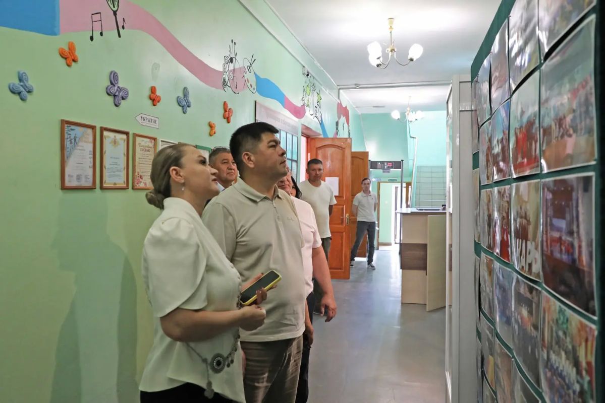 Рустам Шарипов совершил рабочую поездку по Ленинскому району Уфы Рустам Шарипов совершил рабочую поездку по Ленинскому району Уфы