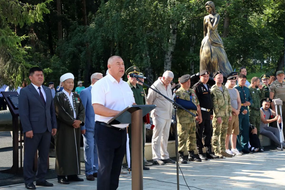 В Уфе отметили День Военно-морского флота В Уфе отметили День Военно-морского флота