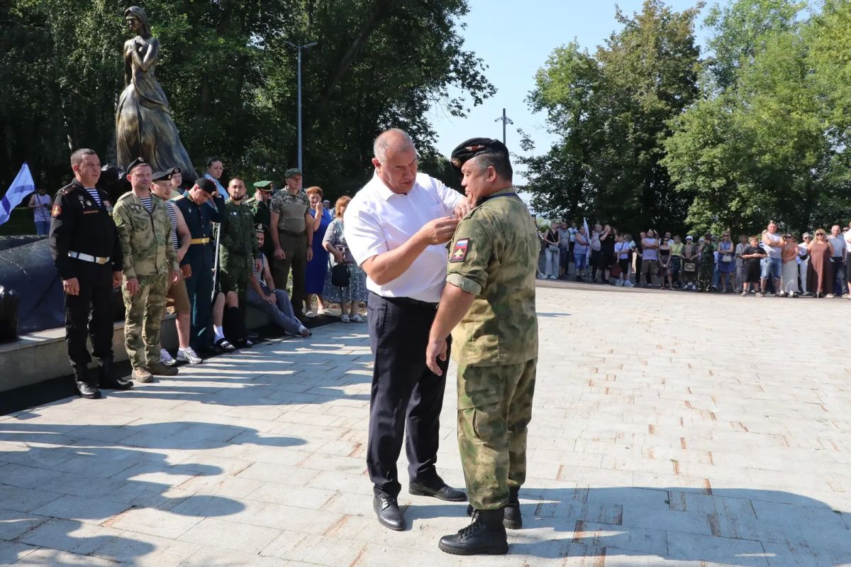 В Уфе отметили День Военно-морского флота В Уфе отметили День Военно-морского флота