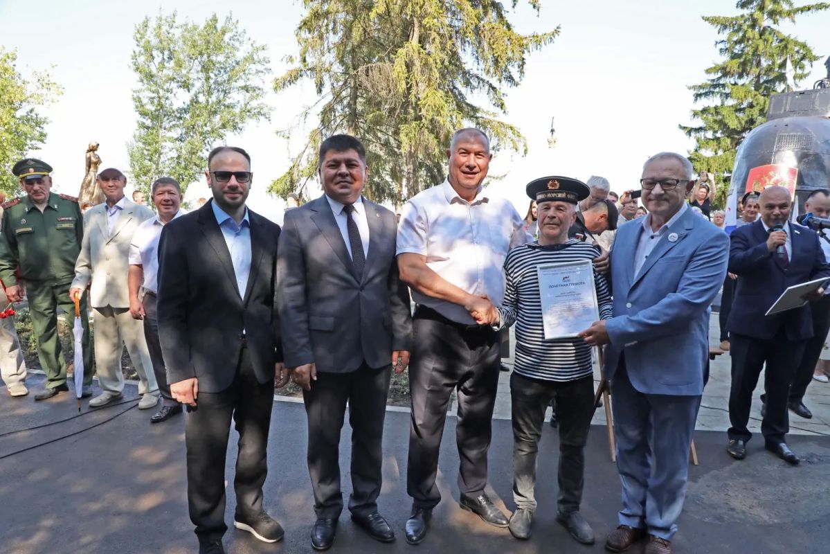 В Уфе отметили День Военно-морского флота В Уфе отметили День Военно-морского флота