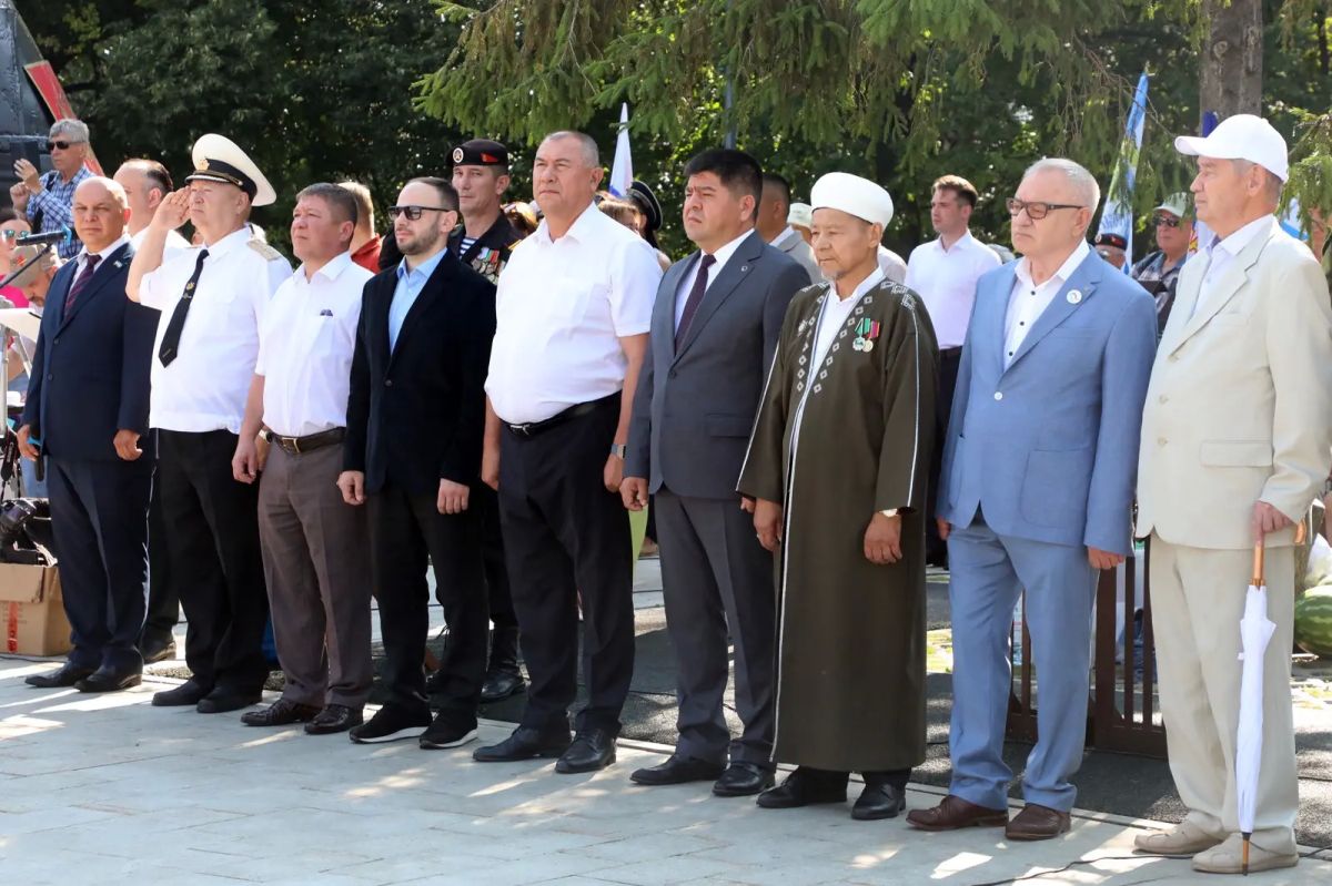 В Уфе отметили День Военно-морского флота В Уфе отметили День Военно-морского флота