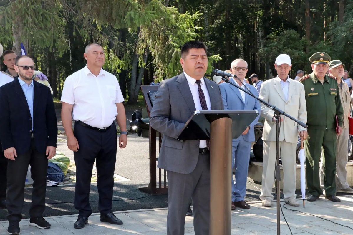 В Уфе отметили День Военно-морского флота В Уфе отметили День Военно-морского флота
