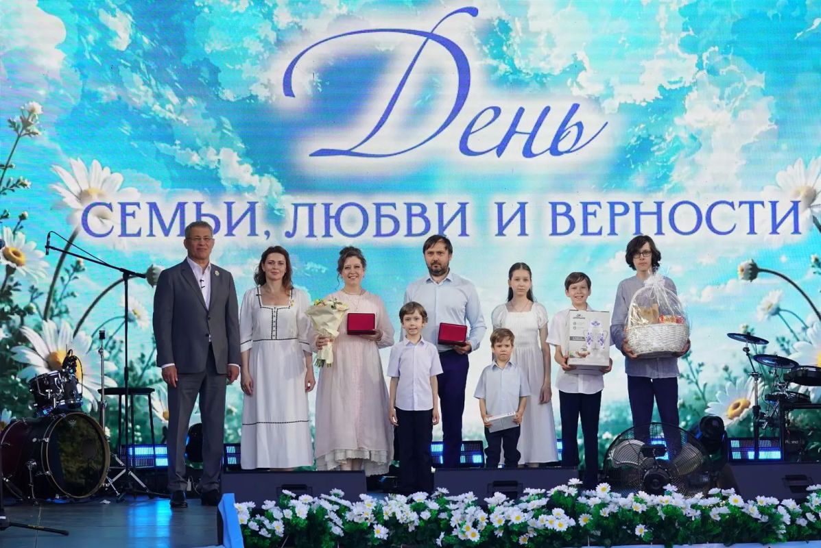 Семья Новиковых: пример любви, труда и таланта