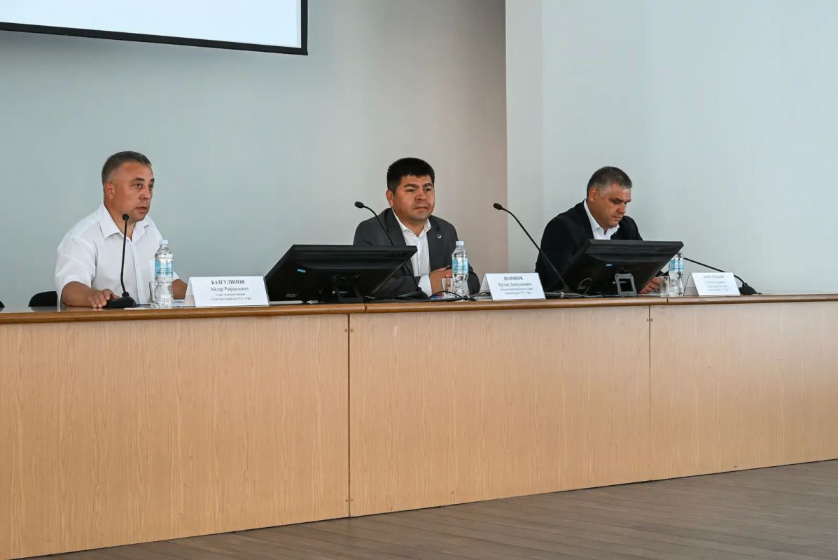 Рустам Шарипов совершил рабочую поездку по Советскому району Уфы Рустам Шарипов совершил рабочую поездку по Советскому району Уфы