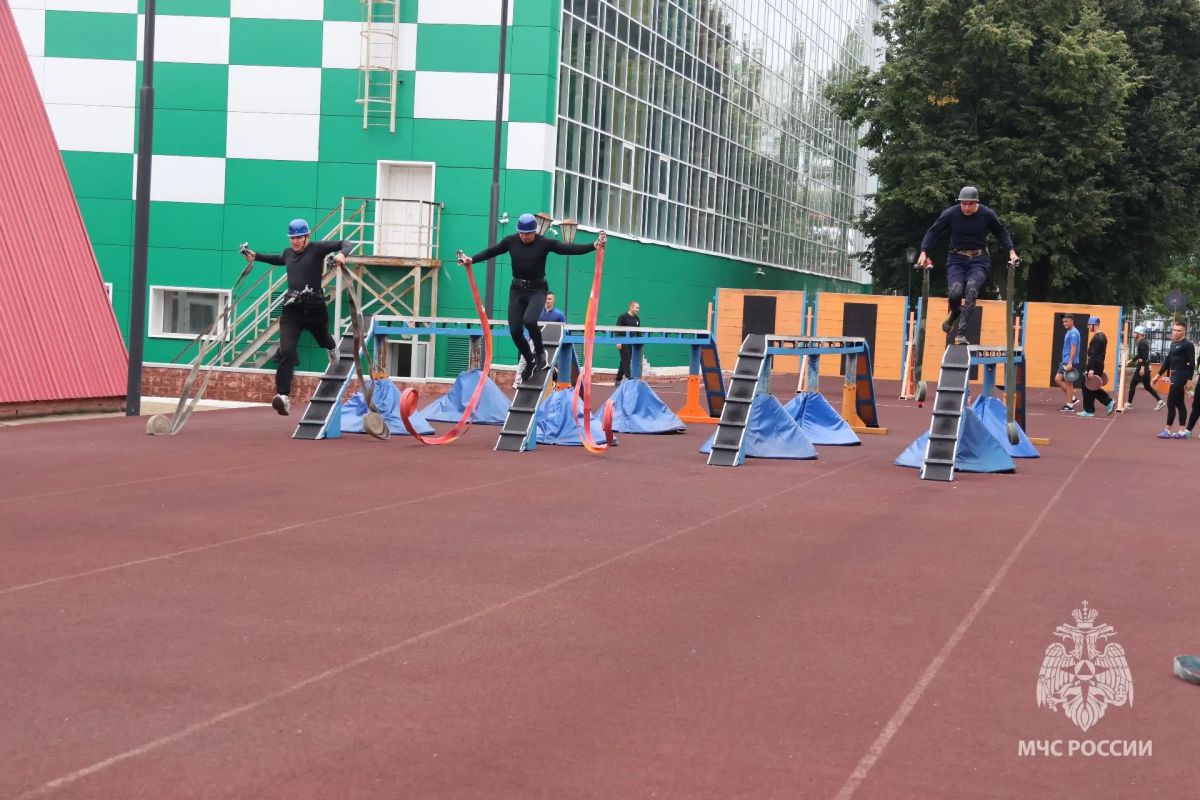 Сегодня в Уфе состоялся Чемпионат по пожарно-спасательному спорту Сегодня в Уфе состоялся Чемпионат по пожарно-спасательному спорту