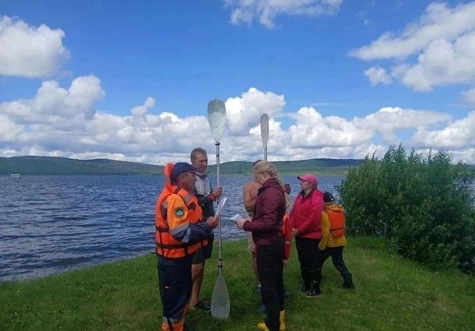 Когда говорят «спасатель на воде», многие представляют летний пляж, спасательный круг и лодку