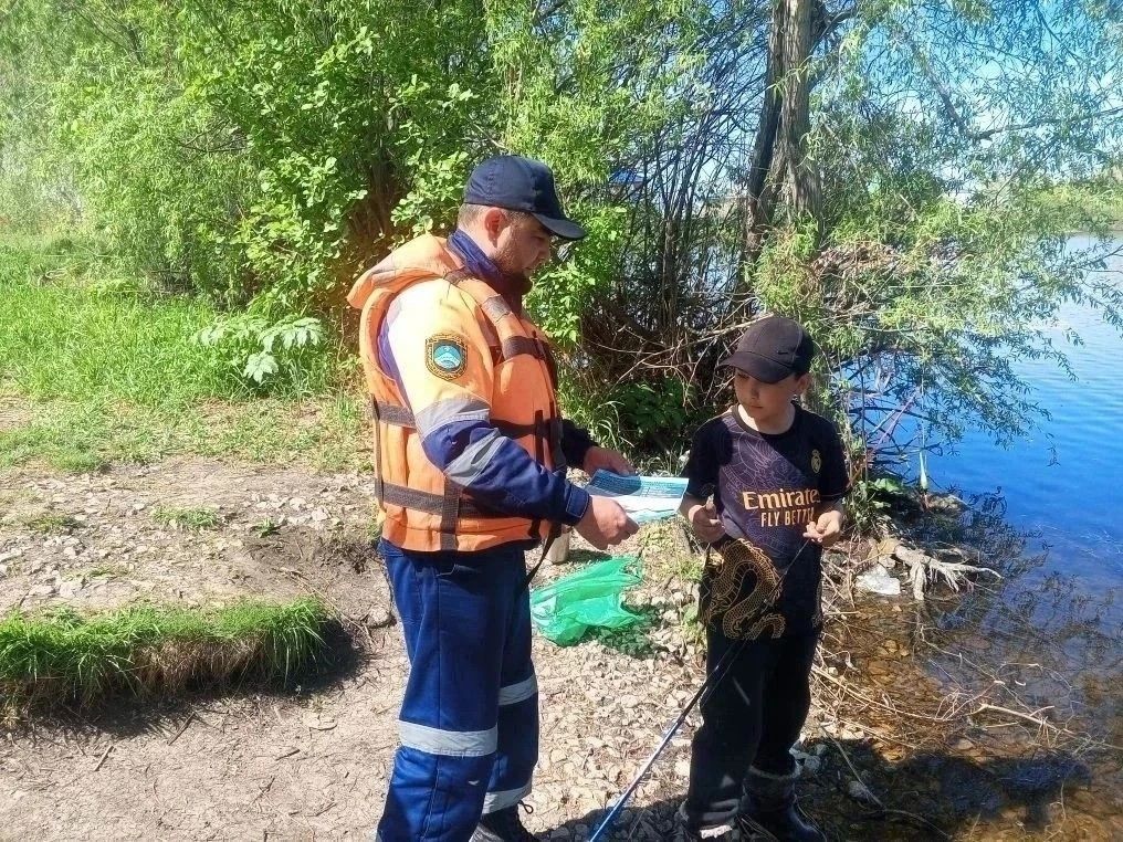 Когда говорят «спасатель на воде», многие представляют летний пляж, спасательный круг и лодку Когда говорят «спасатель на воде», многие представляют летний пляж, спасательный круг и лодку