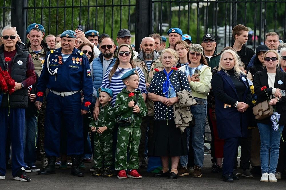 В парке «Патриот» открыли бюст Героя Советского Союза Василия Маргелова и воздушно-десантный комплекс В парке «Патриот» открыли бюст Героя Советского Союза Василия Маргелова и воздушно-десантный комплекс