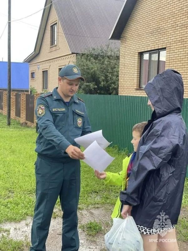 Сотрудники Главного управления МЧС России по Республике Башкортостан неустанно ведут профилактическую работу Сотрудники Главного управления МЧС России по Республике Башкортостан неустанно ведут профилактическую работу