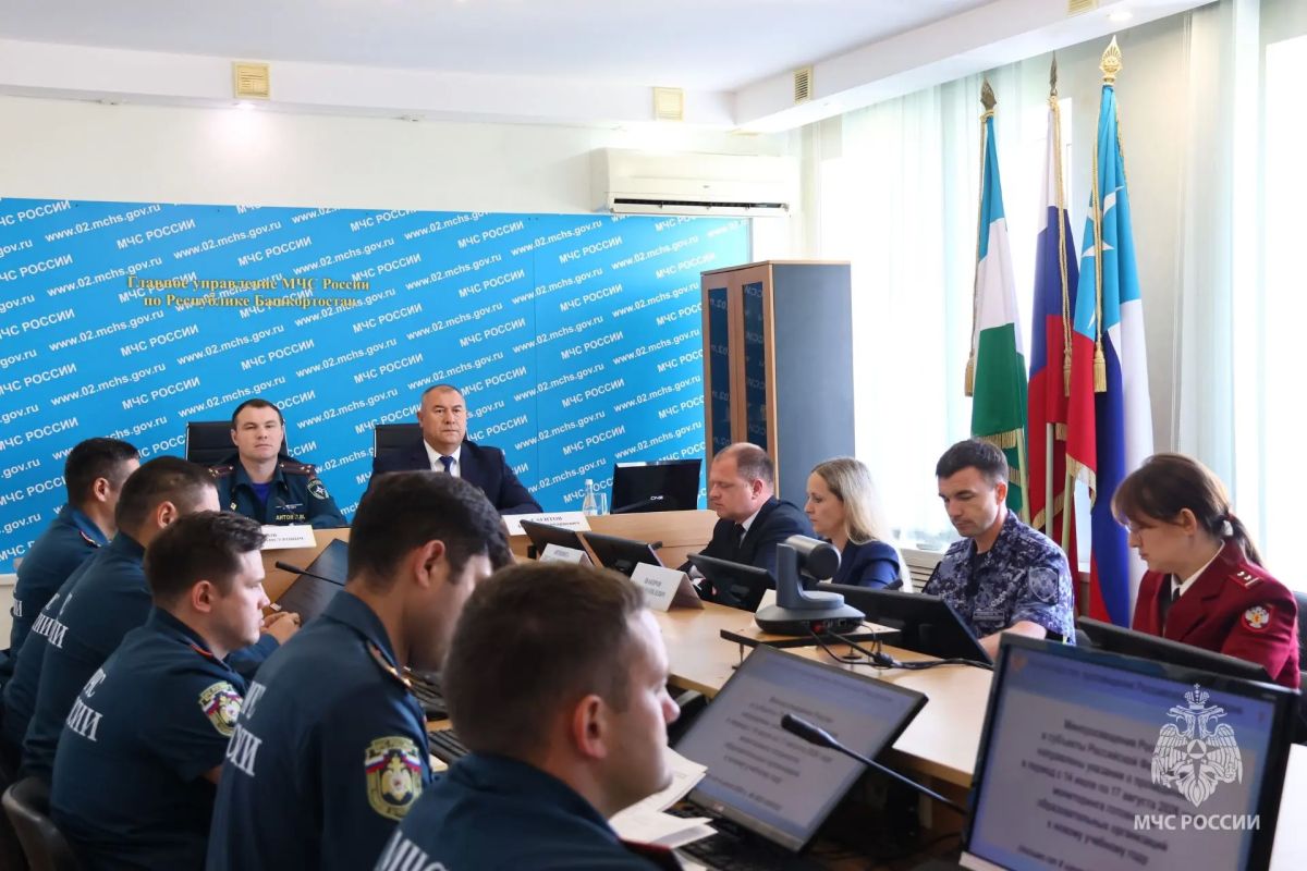 МЧС России держит на контроле подготовку образовательных учреждений к новому учебному году МЧС России держит на контроле подготовку образовательных учреждений к новому учебному году
