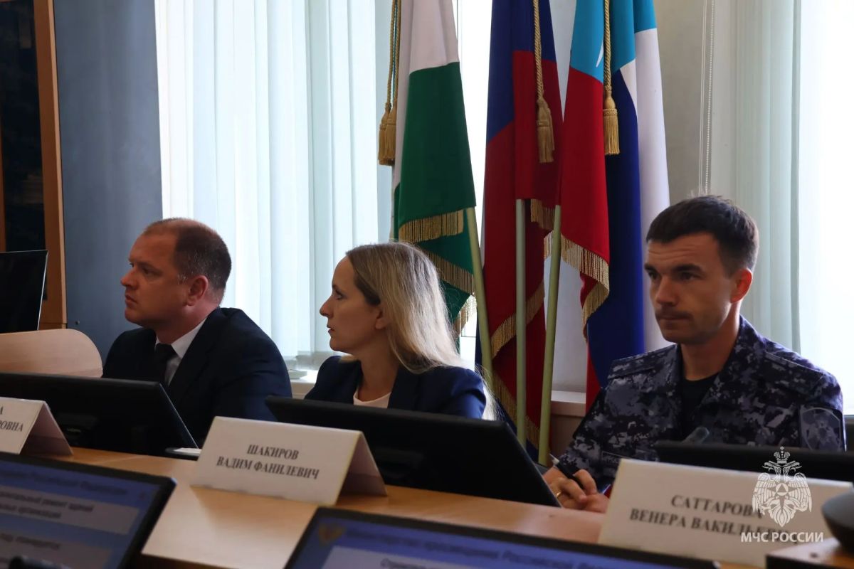 МЧС России держит на контроле подготовку образовательных учреждений к новому учебному году МЧС России держит на контроле подготовку образовательных учреждений к новому учебному году