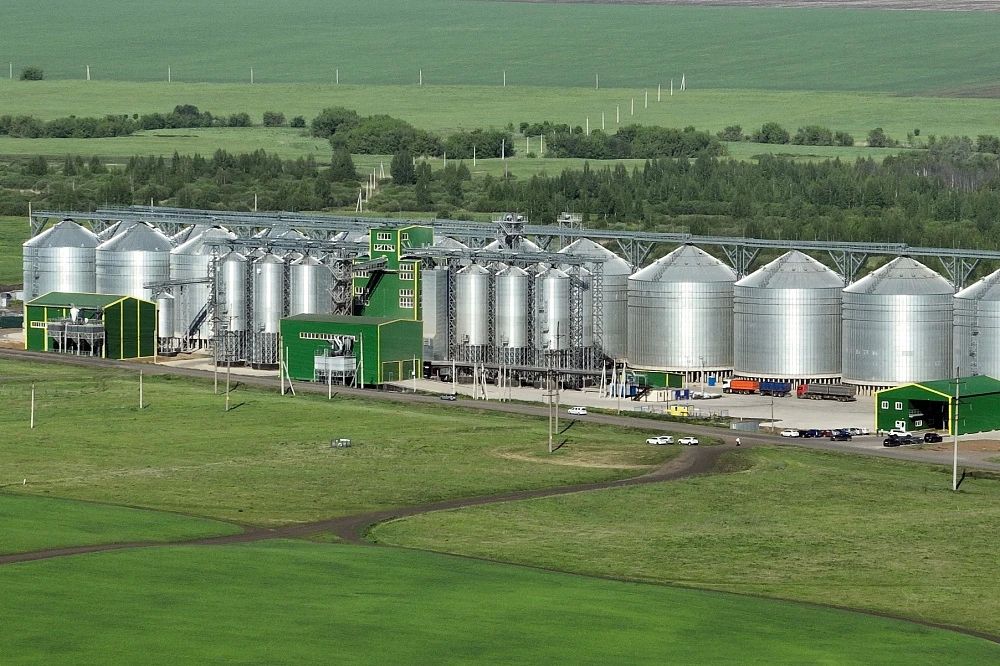 Ежегодно аграрные хозяйства Республики Башкортостан производят порядка 3-3,5 млн тонн зерна – примерно в 1,5 раза больше внутреннего потребления региона