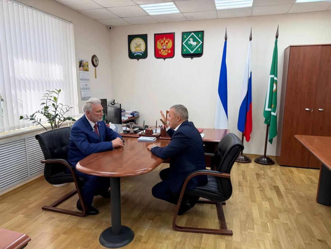 Алексей Журавлев: Продолжается рабочий визит в Республику Башкортостан - пообщались с главой Янаульского района, Салаватом Назировичем Гильмиевым Алексей Журавлев: Продолжается рабочий визит в Республику Башкортостан - пообщались с главой Янаульского района, Салаватом Назировичем Гильмиевым