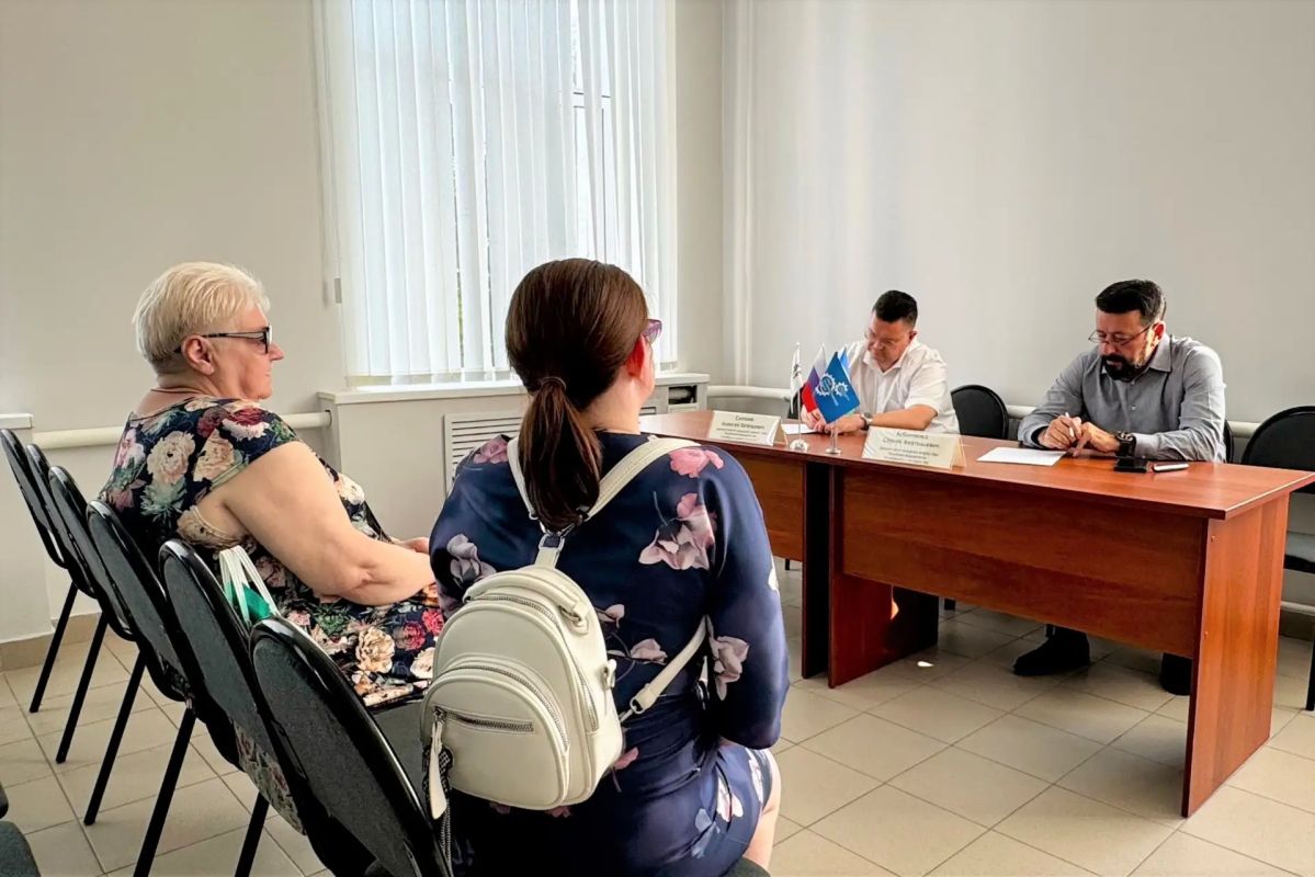 На депутатском контроле. Депутаты городского Совета Уфы Алексей Слепнев и Сергей Бубличенко провели очередной приём граждан На депутатском контроле. Депутаты городского Совета Уфы Алексей Слепнев и Сергей Бубличенко провели очередной приём граждан