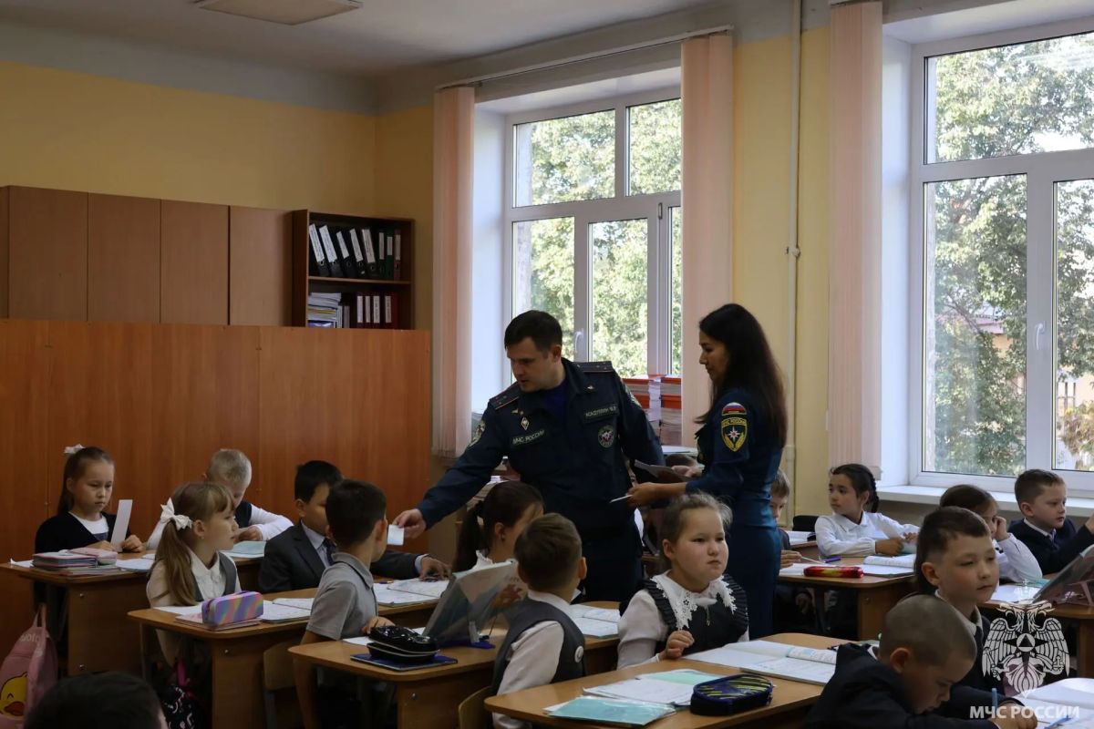 Урок безопасности от профессионалов! Урок безопасности от профессионалов!