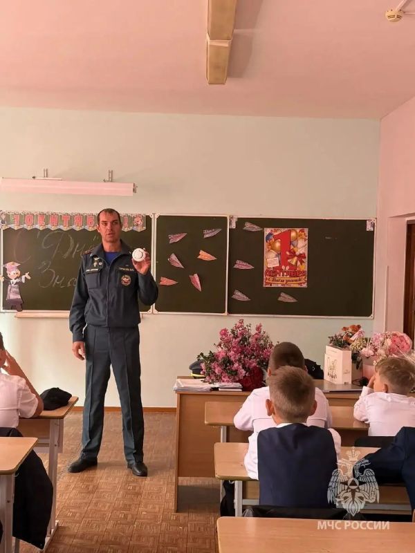 В образовательных учреждениях Башкортостана продолжаются комплексные «Уроки безопасности» В образовательных учреждениях Башкортостана продолжаются комплексные «Уроки безопасности»
