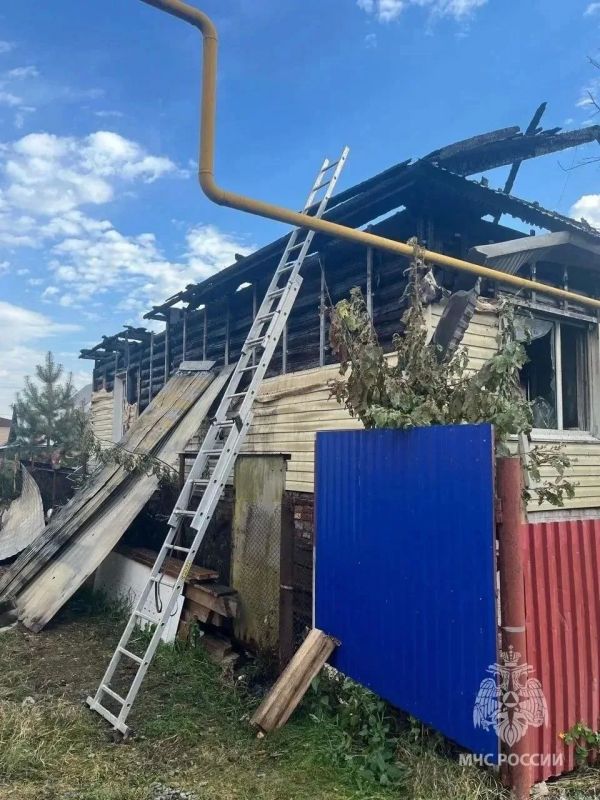 Бабушка спасла троих внуков из горящего дома на Сарапульской Бабушка спасла троих внуков из горящего дома на Сарапульской