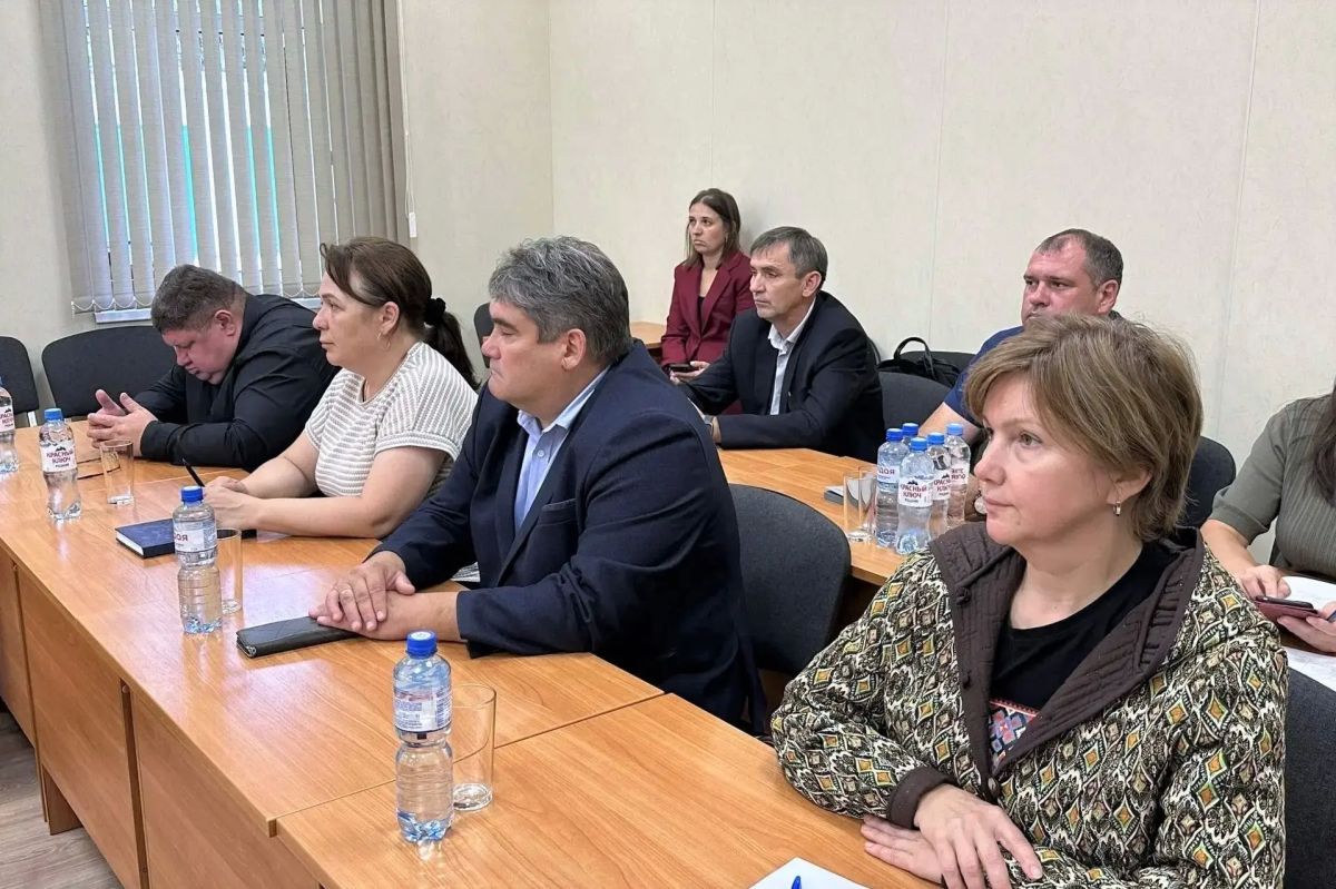 В Дёме обсудили развитие железнодорожной отрасли В Дёме обсудили развитие железнодорожной отрасли
