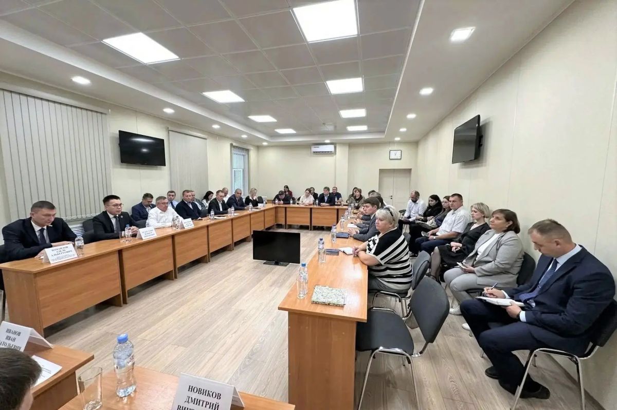 В Дёме обсудили развитие железнодорожной отрасли В Дёме обсудили развитие железнодорожной отрасли