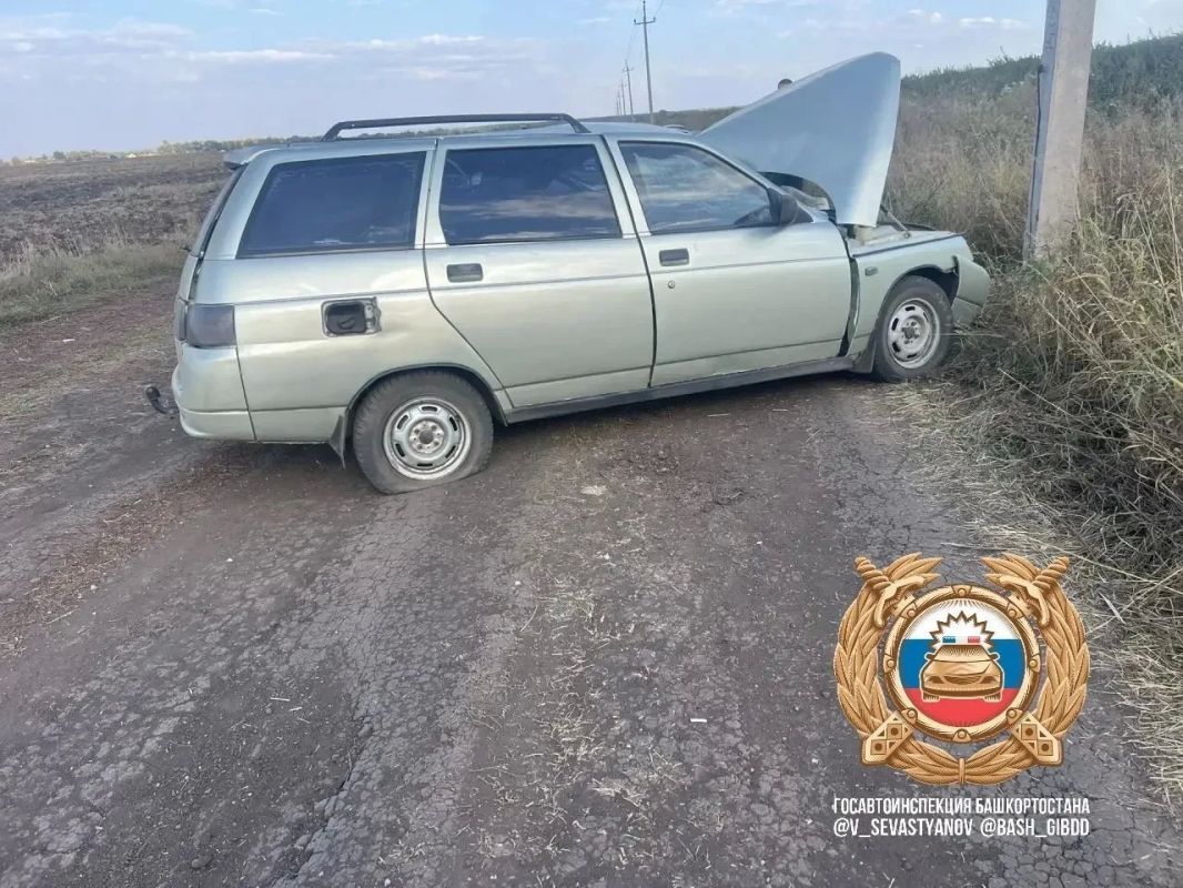 В Гафурийском районе легковушка врезалась в столб В Гафурийском районе легковушка врезалась в столб