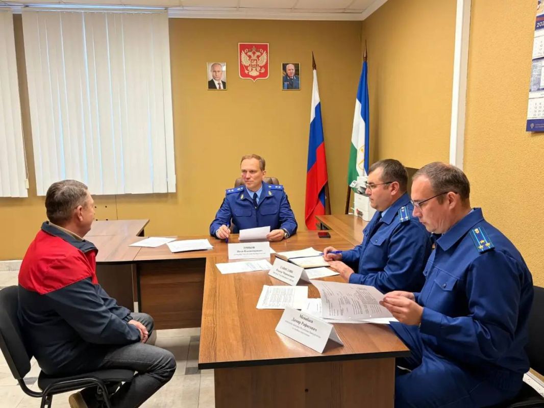 Прокурор Республики Башкортостан Иван Грибов провел прием граждан Прокурор Республики Башкортостан Иван Грибов провел прием граждан