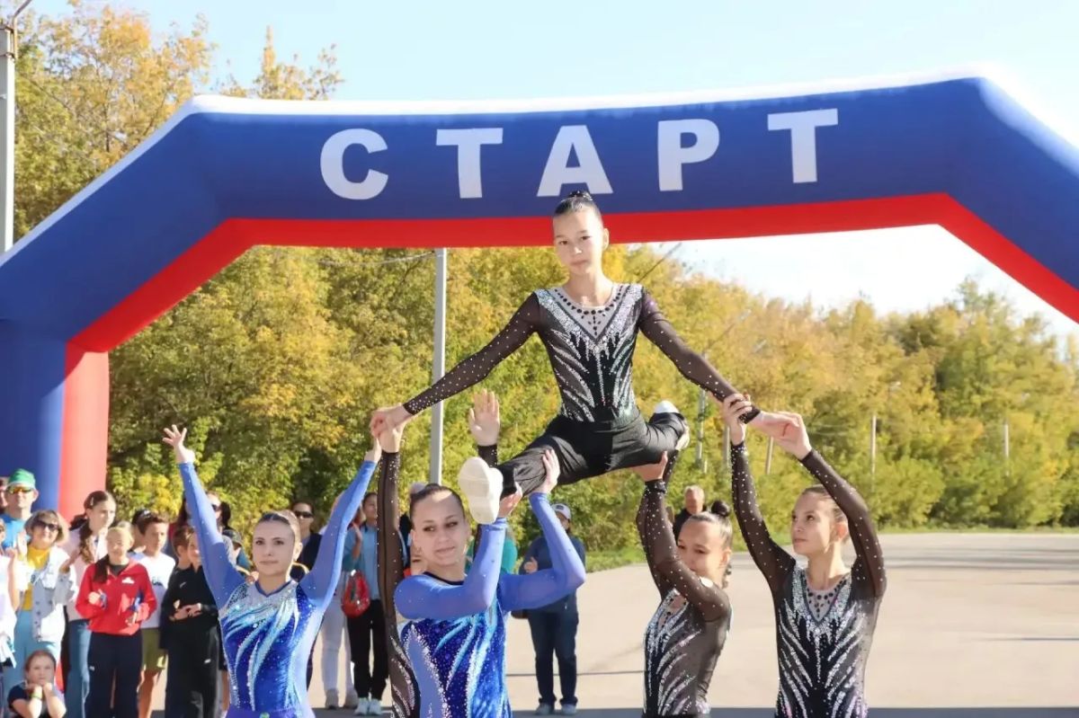 Сегодня в Парке здоровья прошел Всероссийский день бега «Кросс Нации — 2026» Сегодня в Парке здоровья прошел Всероссийский день бега «Кросс Нации — 2026»