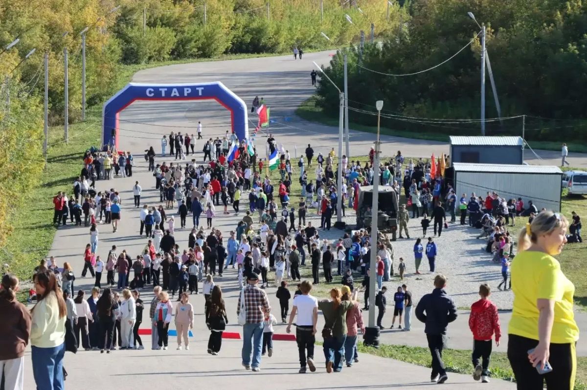 Сегодня в Парке здоровья прошел Всероссийский день бега «Кросс Нации — 2026» Сегодня в Парке здоровья прошел Всероссийский день бега «Кросс Нации — 2026»