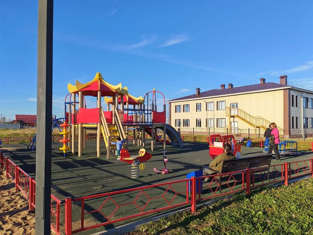 Парк «Молодёжный» в селе Мишкино готов принимать гостей Благоустройство провели по федеральному проекту «Формирование комфортной городской среды» нацпроекта «Инфраструктура для жизни»