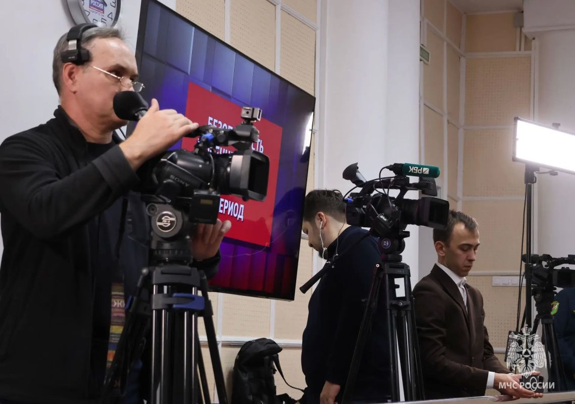 Безопасность начинается с нас с вами: глава МЧС Башкортостана Владимир Горин ответил на вопросы журналистов в прямом эфире Безопасность начинается с нас с вами: глава МЧС Башкортостана Владимир Горин ответил на вопросы журналистов в прямом эфире