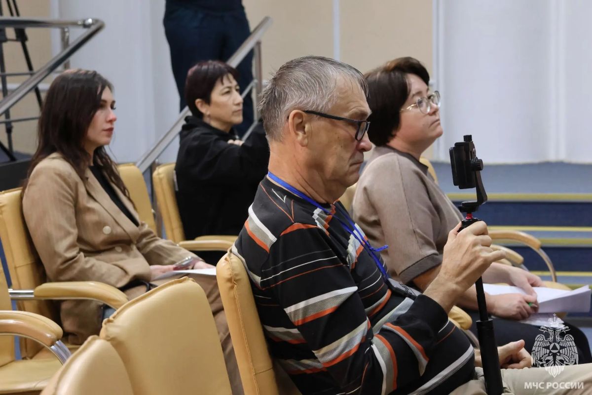 Безопасность начинается с нас с вами: глава МЧС Башкортостана Владимир Горин ответил на вопросы журналистов в прямом эфире Безопасность начинается с нас с вами: глава МЧС Башкортостана Владимир Горин ответил на вопросы журналистов в прямом эфире