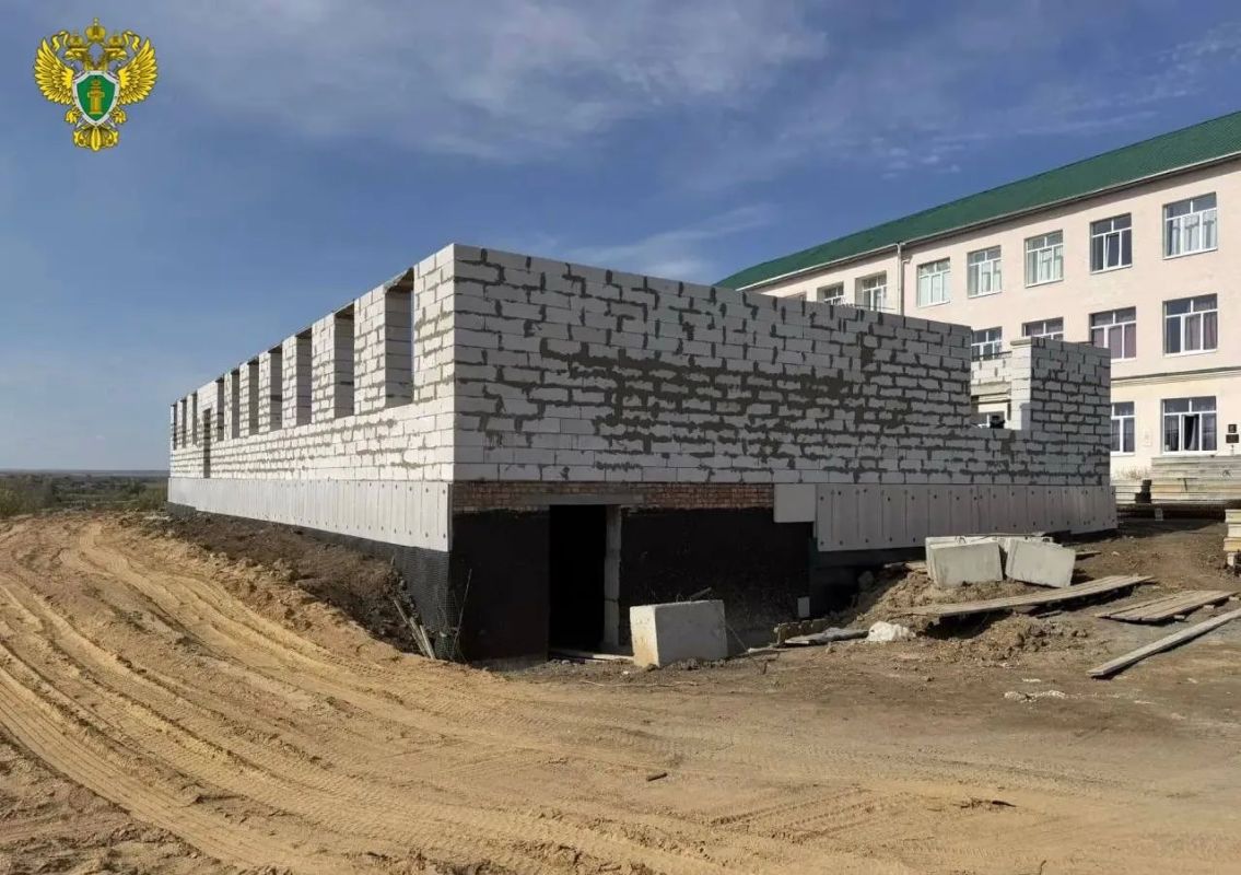 При надзорном сопровождении прокуратуры в Хайбуллинском районе начато строительство столовой для школы При надзорном сопровождении прокуратуры в Хайбуллинском районе начато строительство столовой для школы