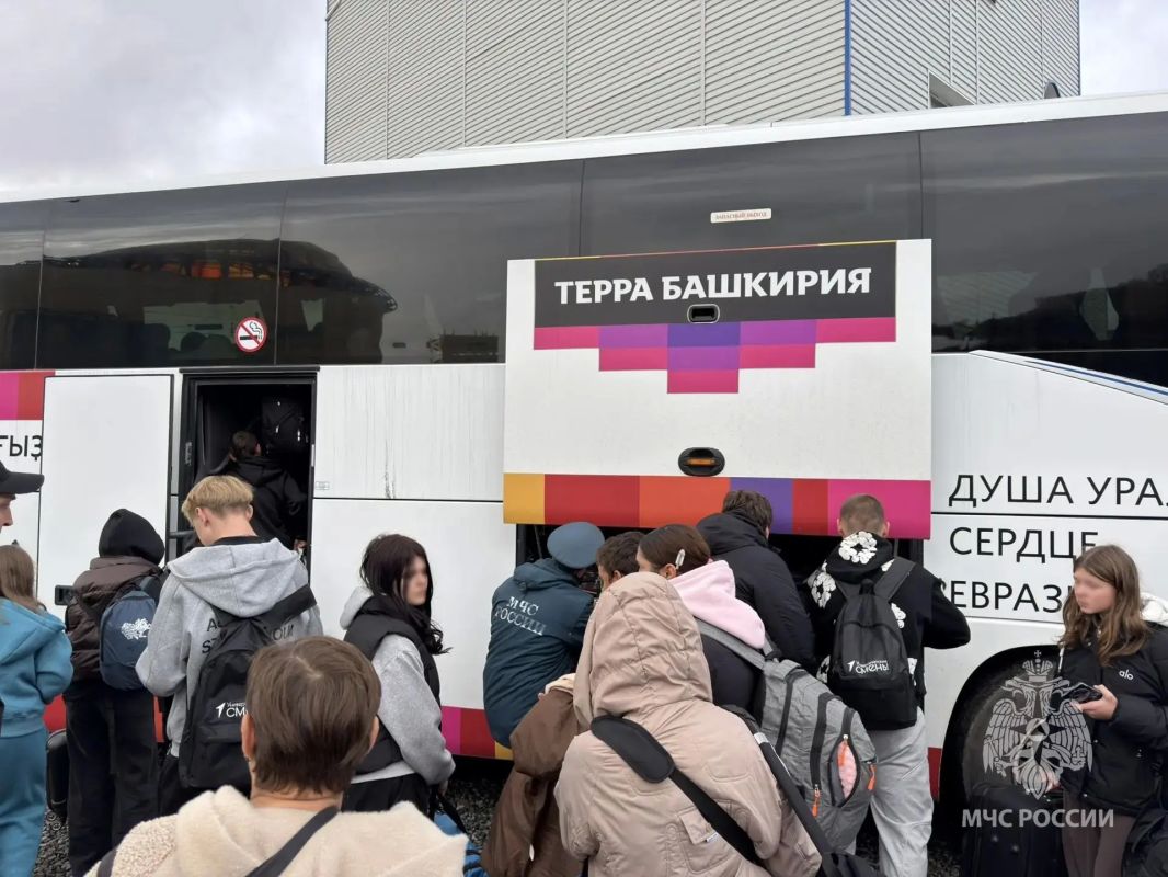 Сотрудники Главного управления МЧС России по Республике Башкортостан встретили на железнодорожном вокзале детей и их сопровождающих, прибывших из Луганской народной республики Сотрудники Главного управления МЧС России по Республике Башкортостан встретили на железнодорожном вокзале детей и их сопровождающих, прибывших из Луганской народной республики