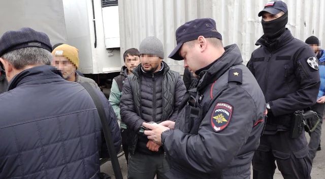 МВД по Республике Башкортостан проводит II этап федеральной комплексной оперативно-профилактической операции «Нелегал-2026» МВД по Республике Башкортостан проводит II этап федеральной комплексной оперативно-профилактической операции «Нелегал-2026»