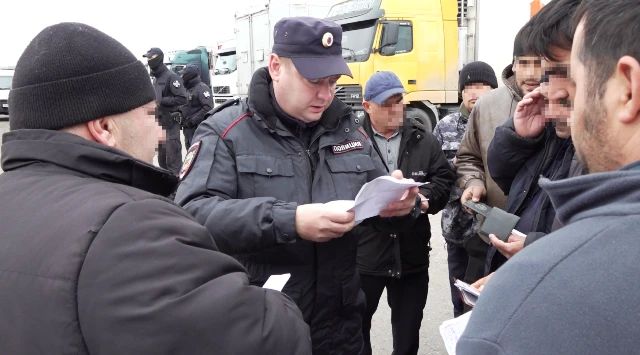 МВД по Республике Башкортостан проводит II этап федеральной комплексной оперативно-профилактической операции «Нелегал-2026» МВД по Республике Башкортостан проводит II этап федеральной комплексной оперативно-профилактической операции «Нелегал-2026»
