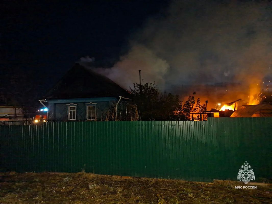 Мама и трое сыновей спаслись во время пожара в Янауле