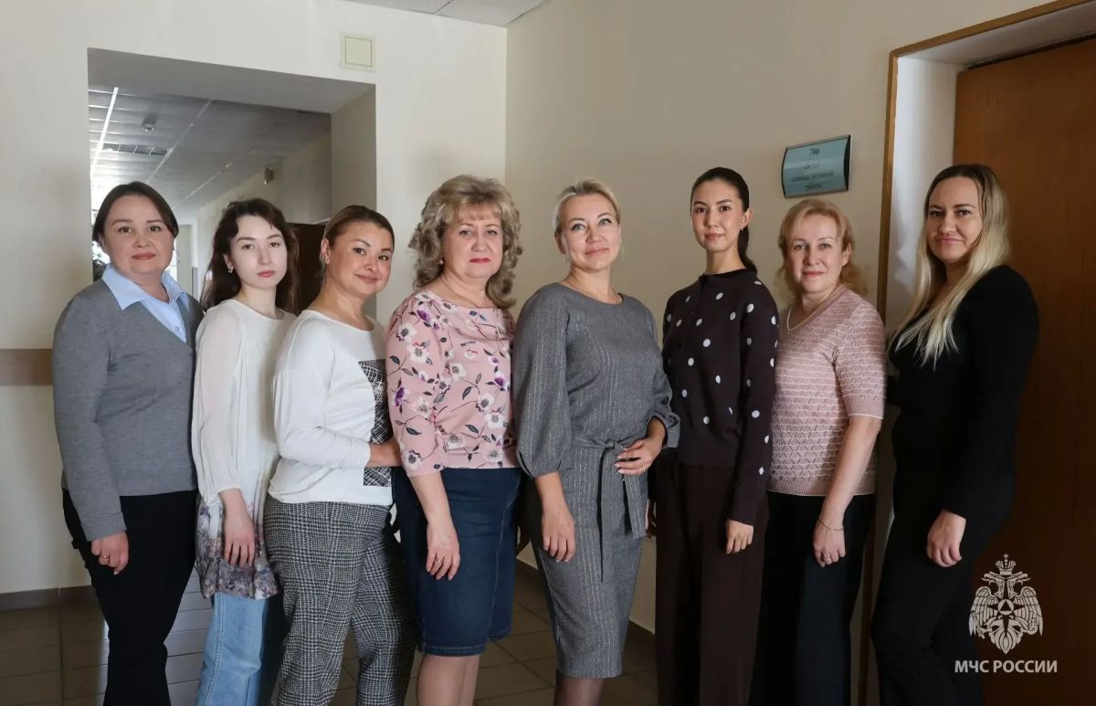 Административному департаменту МЧС России – 35 лет