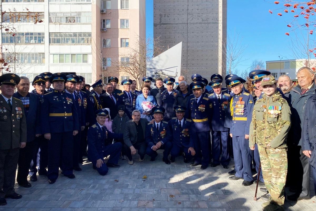 В уфимском Затоне открыли «Сквер Лётчиков»