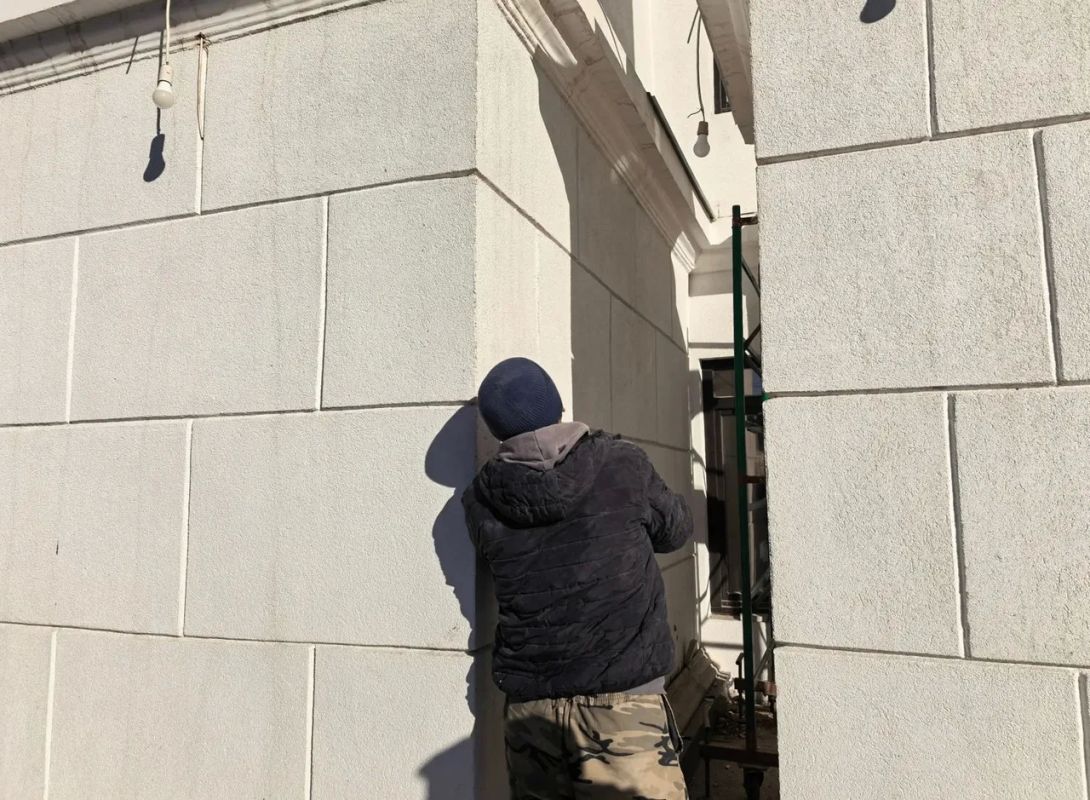 В Уфе продолжается обновление здания бывшего кинотеатра «Победа» В Уфе продолжается обновление здания бывшего кинотеатра «Победа»